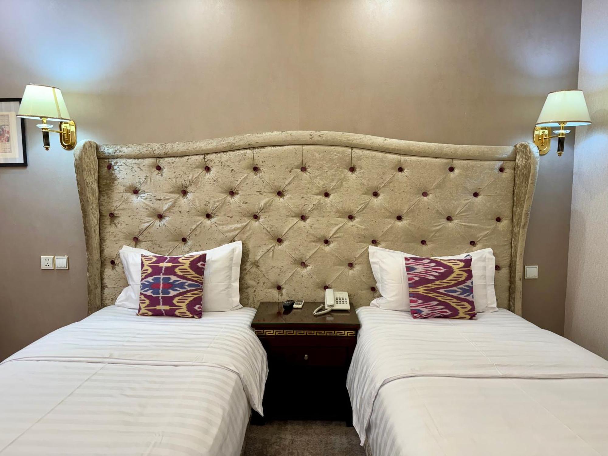 Emirhan Hotel ซามาร์คันด์ ภายนอก รูปภาพ