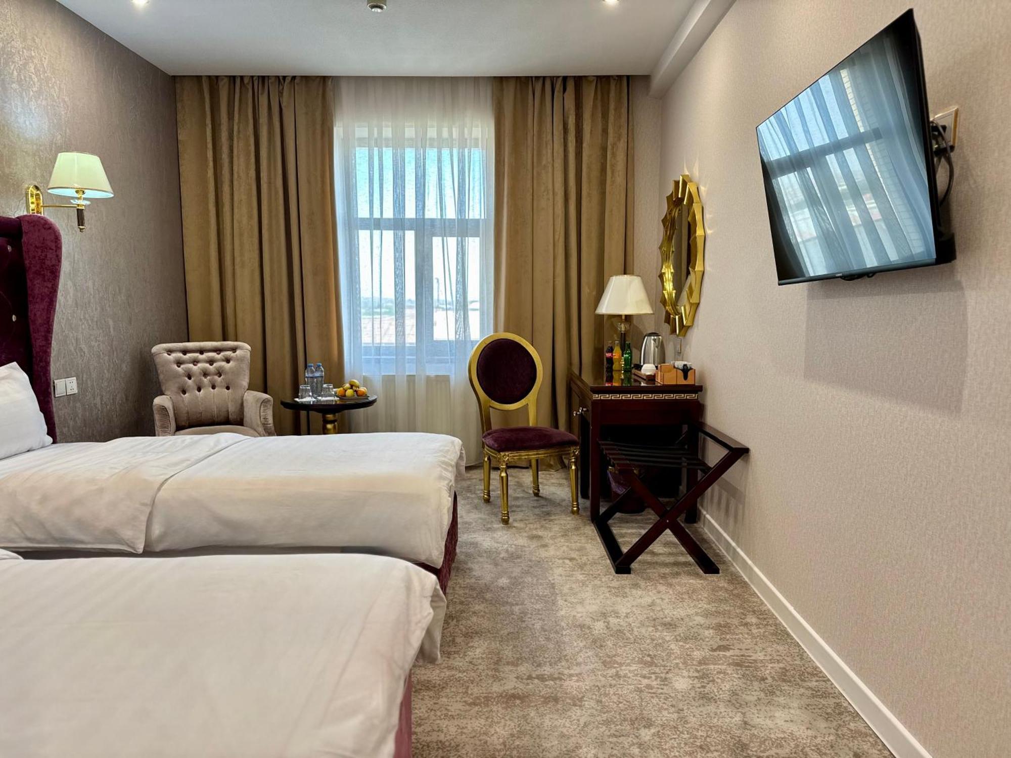 Emirhan Hotel ซามาร์คันด์ ภายนอก รูปภาพ